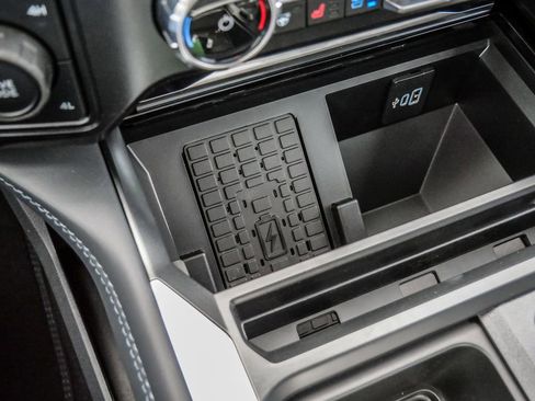 New 2026 Ford F250 Platinum AWD/4WD image 38