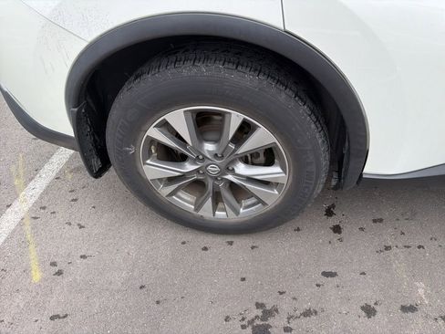 Used 2018 Nissan Murano SV w/ Cargo Package image 21