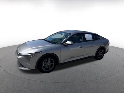 Used 2025 Kia K4 LXS FWD image 8