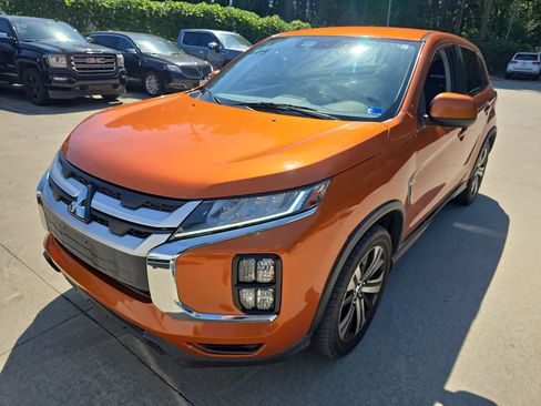 Used 2022 Mitsubishi Outlander Sport ES FWD image 1