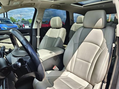 Used 2023 Buick Enclave Premium w/ Experience Buick Package AWD/4WD image 11