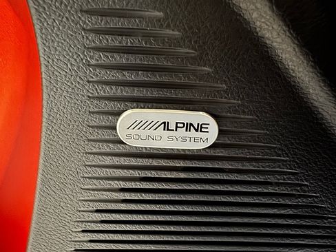 Used 2016 Dodge Challenger R/T Plus image 24