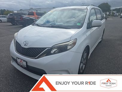 Used 2014 Toyota Sienna SE