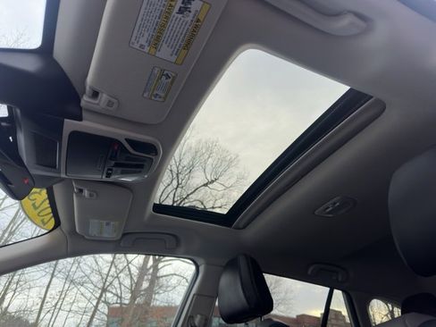 Used 2023 Subaru Outback Onyx Edition image 19