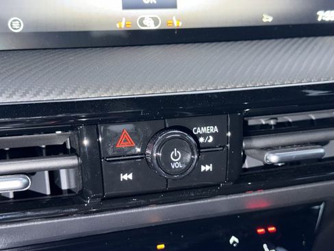 New 2026 Nissan Kicks SR w/ Cold Weather Package image 26