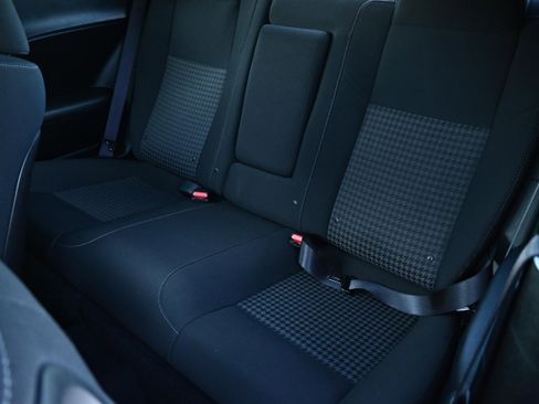 Used 2019 Dodge Challenger R/T w/ Driver Convenience Group image 8