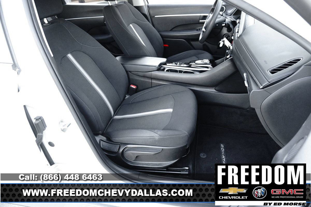 Used 2022 Hyundai Sonata SE FWD image 11