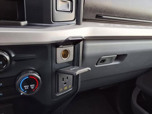 Used 2023 Ford F250 XLT image 32