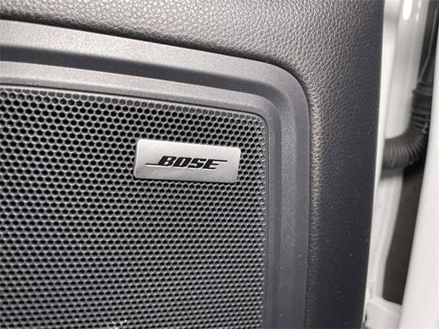 Used 2022 Porsche Macan image 39