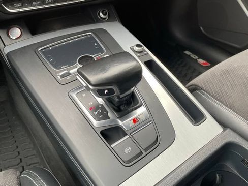Used 2018 Audi SQ5 Premium Plus w/ Navigation Package AWD/4WD image 23