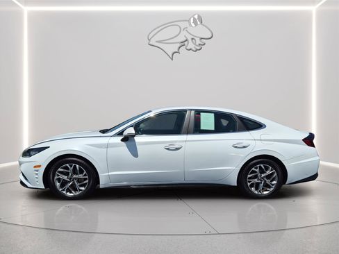 Used 2020 Hyundai Sonata SEL w/ Convenience Package FWD image 2