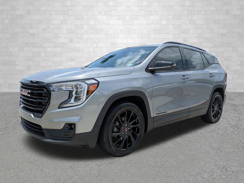 Used 2023 GMC Terrain SLT w/ Elevation Edition FWD image 5