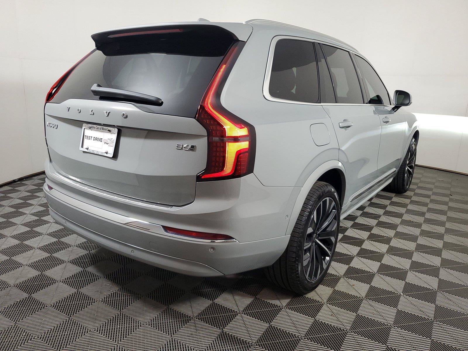 Used 2026 Volvo XC90 B6 Plus w/ Protection Package Premier AWD/4WD image 6