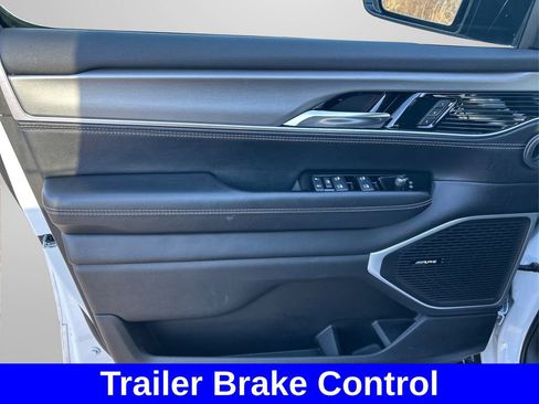 Used 2024 Jeep Wagoneer Series II image 22