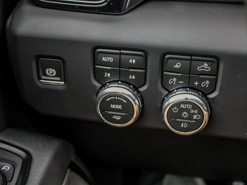 New 2026 GMC Sierra 2500 AT4X AWD/4WD image 43