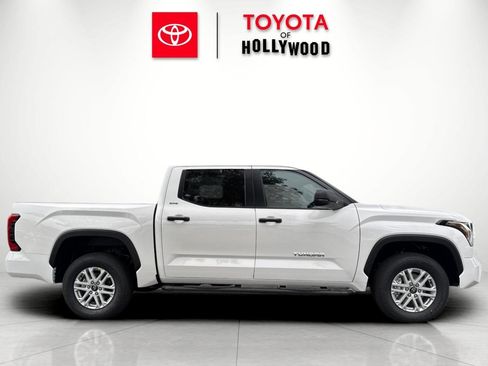 New 2026 Toyota Tundra SR5 image 3