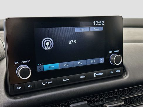 Used 2025 Honda HR-V LX image 21
