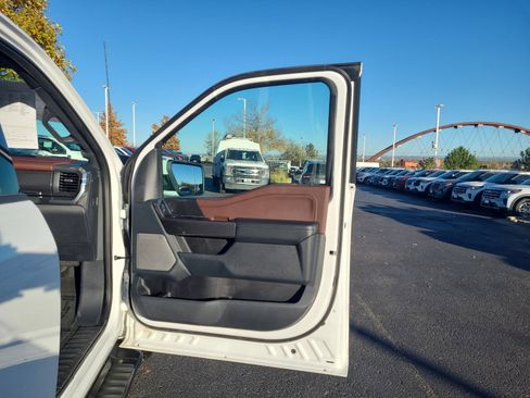 Certified 2022 Ford F150 Lariat w/ Equipment Group 502A High image 16