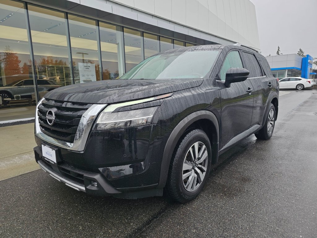 Used 2022 Nissan Pathfinder SL AWD/4WD image 3