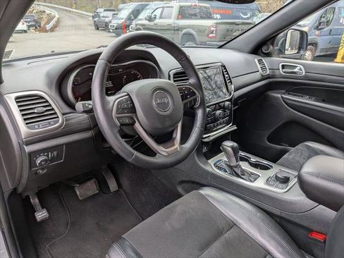 Certified 2022 Jeep Grand Cherokee Laredo X AWD/4WD image 13