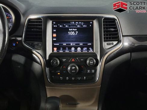 Used 2016 Jeep Grand Cherokee Laredo 75th Anniversary AWD/4WD image 21
