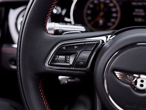 Used 2022 Bentley Flying Spur V8 AWD/4WD image 70