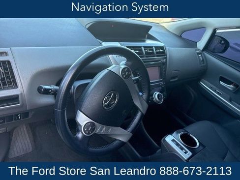 Used 2014 Toyota Prius V Five image 8