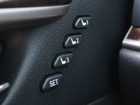 Used 2013 Lexus ES 350 w/ Luxury Pkg FWD image 8