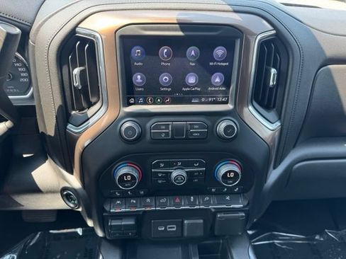 Used 2019 Chevrolet Silverado 1500 High Country w/ High Country Premium Package AWD/4WD image 17