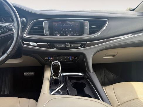 Used 2020 Buick Enclave Essence w/ Sound and Sites Package AWD/4WD image 11