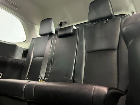 Used 2025 Toyota Grand Highlander AWD image 28