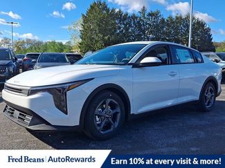 New 2025 Kia K4 LXS video 2