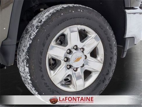 Used 2022 Chevrolet Silverado 2500 LTZ w/ LTZ Plus Package image 33
