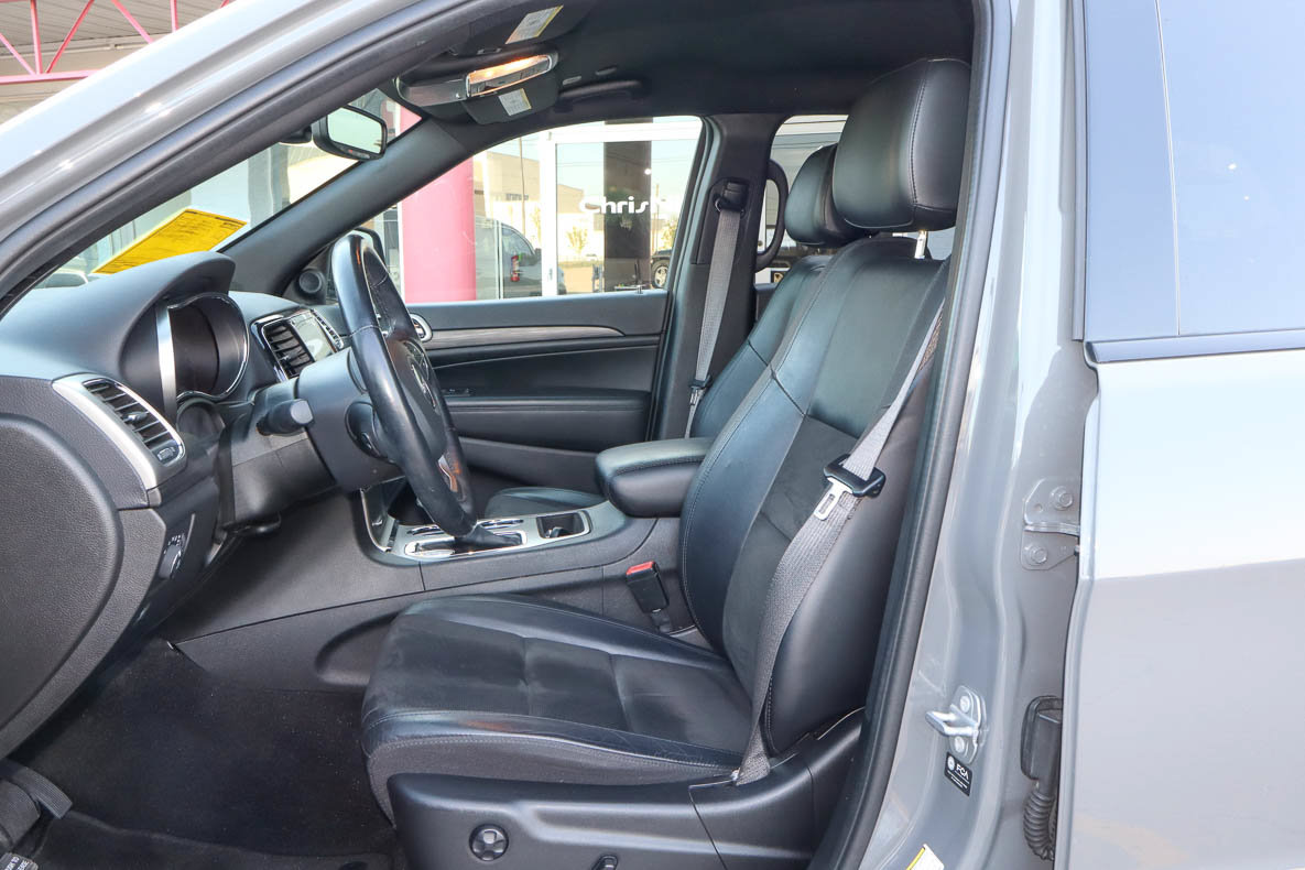 Used 2022 Jeep Grand Cherokee Laredo X RWD image 7