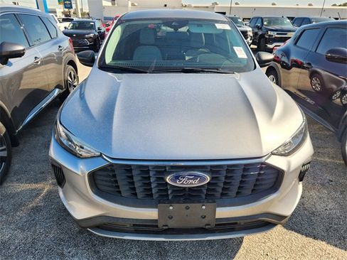 Used 2024 Ford Escape Active image 2