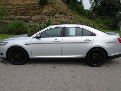 Used 2016 Ford Taurus Limited w/ Driver Assist Package AWD/4WD image 1