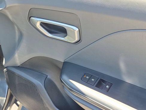 Used 2025 Kia K4 FWD image 34