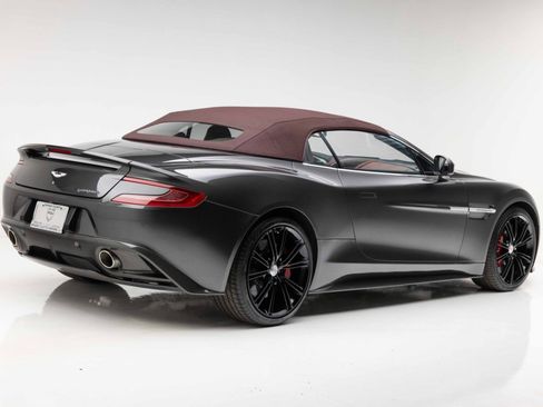 Used 2014 Aston Martin Vanquish Volante RWD image 26