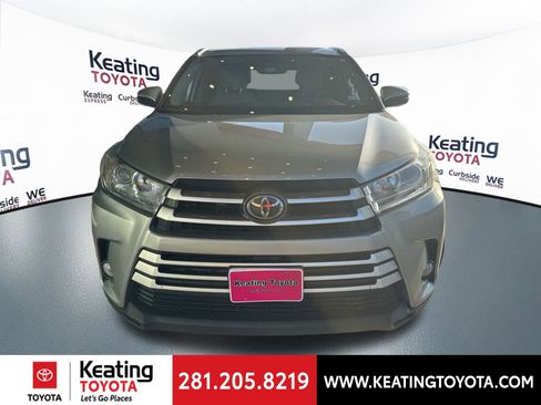 Used 2019 Toyota Highlander XLE image 8