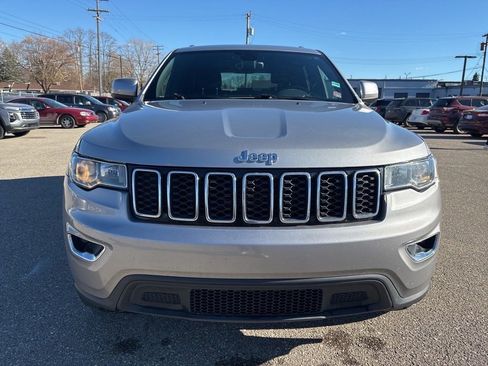 Used 2018 Jeep Grand Cherokee Laredo image 8