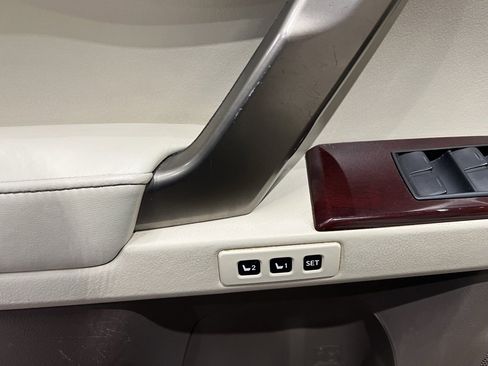 Used 2018 Lexus GX 460 Premium w/ Premium Package image 54