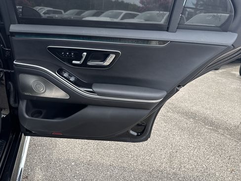Used 2023 Mercedes-Benz S 500 4MATIC image 16