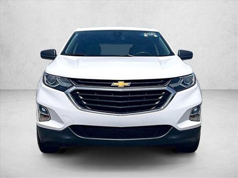 Used 2021 Chevrolet Equinox LS FWD image 3