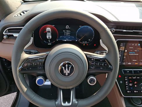 New 2026 Maserati Grecale Modena AWD/4WD image 16