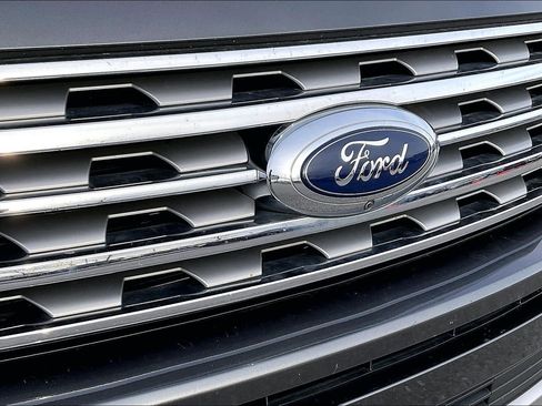 Used 2021 Ford Expedition Max Limited image 24