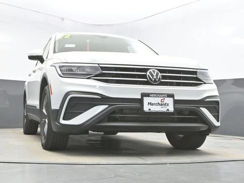 Used 2022 Volkswagen Tiguan SE AWD/4WD image 27