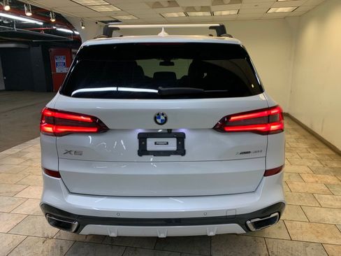 Used 2022 BMW X5 xDrive40i w/ M Sport Package AWD/4WD image 8