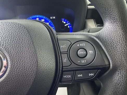 Used 2020 Toyota Corolla LE image 24