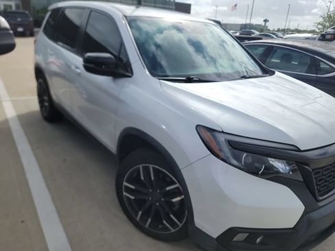 Used 2020 Honda Passport EX-L image 2