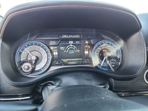 Used 2022 RAM 1500 Limited w/ Bed Utility Group image 9